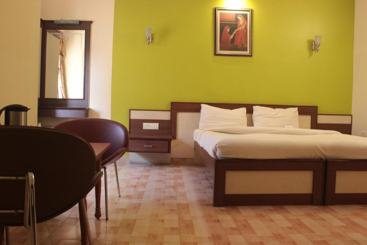 Hotel Jaipur Heritage Екстериор снимка